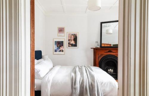 Trevallyn House | Stunning heritage home near the CBD
