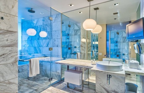 Las Vegas Apartment | Stunning High Rise Condo