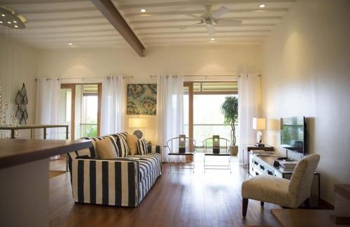 Halcyon Heights Villa | Stunning Hillside Villa, Limegrove St James