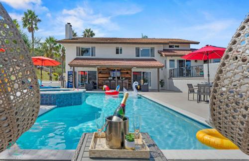 Poway House | Stunning Hilltop Estate for Wedding