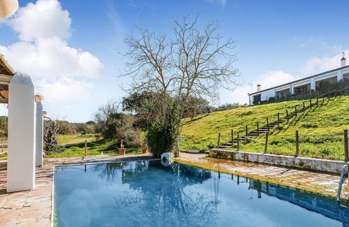 Valverde de Leganes House | Stunning home in Valverde de Leganés