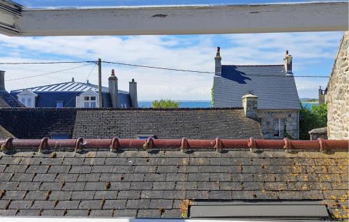 Saint-Vaast-la-Hougue House | Stunning Home In Saint-Vaast-La-Hougue