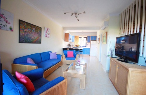 Costa Meloneras House | Stunning holiday cottage in the south of Gran Canaria with a garden and communal swimming pool