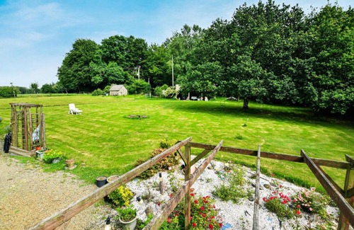 Saint-Sever-Calvados House | Stunning Home In Saint-Sever-Calvados