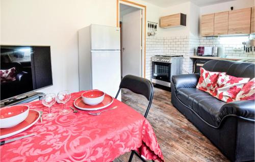 Saint-Sever-Calvados House | Stunning Home In Saint-Sever-Calvados