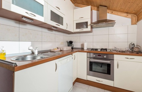 Golovik House | Stunning home in Moscenicka Draga