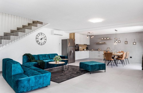 Zagore House | Stunning home in Moscenicka Draga