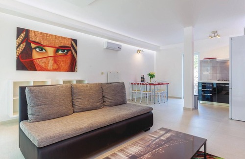 Novi Vinodolski House | Stunning home in Novi Vinodolski