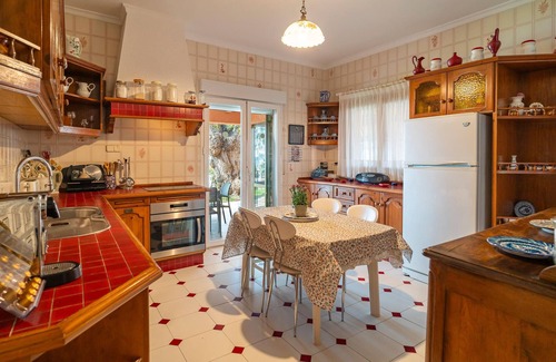 Velilla-Taramay House | Stunning home in Almuñecar