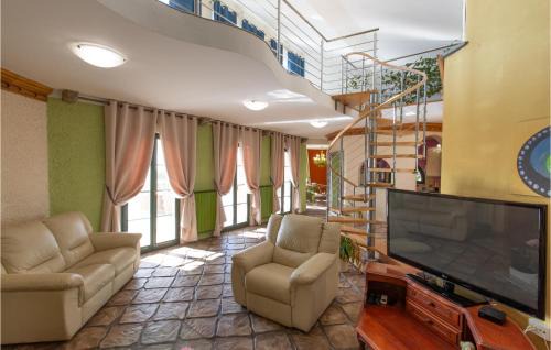 Koper House | Stunning Home In Ankaran With Sauna