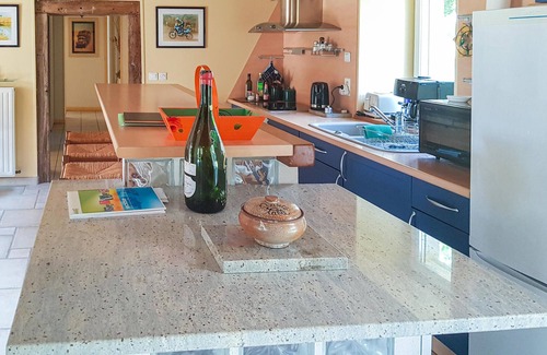 Ardentes House | Stunning home in Ardentes with kitchen