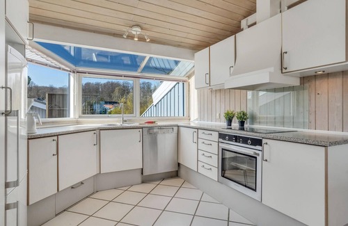 Bjert House | Stunning home in Bjert with kitchen