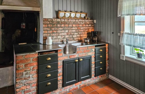 Eidsberg Municipality House | Stunning home in Eidsberg with kitchen