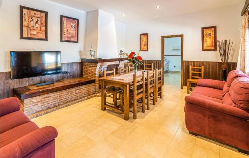Las Lagunillas House | Stunning Home In Priego De Cordoba
