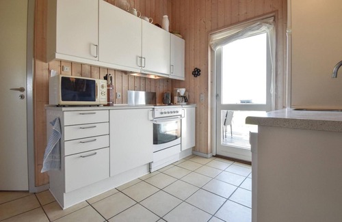 Faaborg House | Stunning home in Faaborg with kitchen