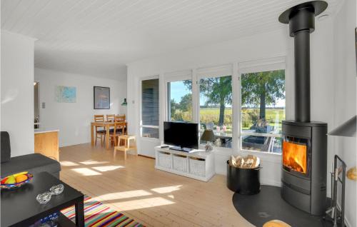 Mosebølle House | Stunning Home In Faxe With Wifi