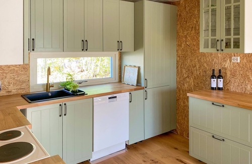 Oskarshamn Municipality House | Stunning home in Figeholm with kitchen