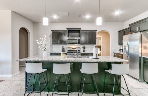 Broken Arrow House | Stunning home in great neighborhood