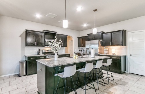 Broken Arrow House | Stunning home in great neighborhood