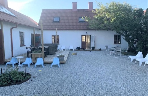 Hablingbo House | Stunning home in Havdhem with 3 Bedrooms, Swimming pool and WiFi