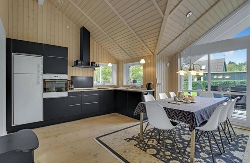Kalundborg House | Stunning home in Kalundborg with WiFi