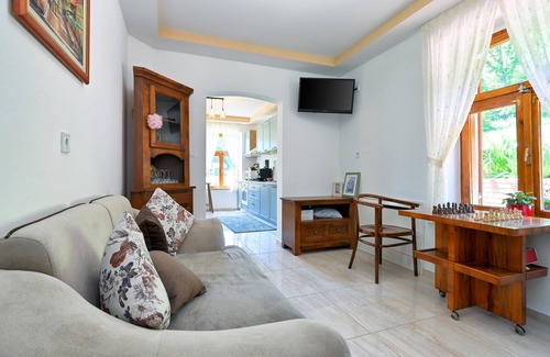 Hrascina House | Stunning home in Konjscina