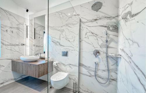 Kras House | Stunning Home In Kras With Wifi