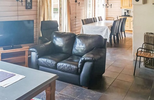 Lindesnes House | Stunning home in Lindesnes with kitchen