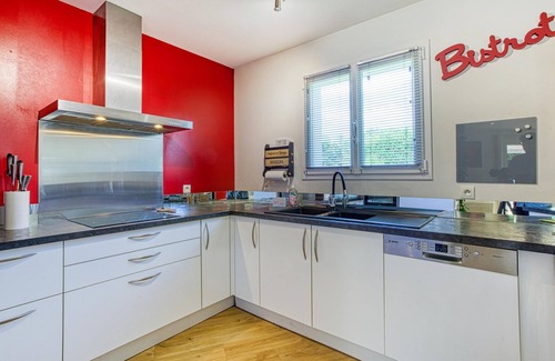 Montsales House | Stunning home in Montsales with WiFi