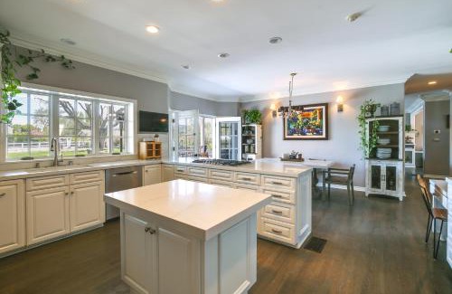 Orange Villa | Stunning Home in Orange County with Stables!