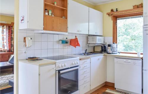 Rotvik House | Stunning Home In Oskarshamn With Wifi