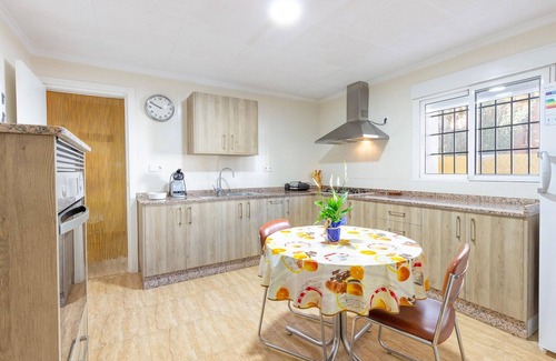 La Corona House | Stunning home in Perin with WiFi