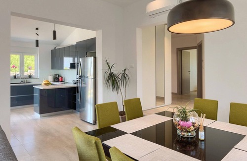 Sikici House | Stunning home in Pula