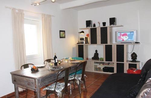 Reillanne House | Stunning home in Reillanne with WiFi
