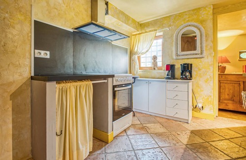 Sainte-Trie House | Stunning home in Sainte-Trie with WiFi