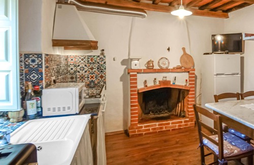 San Rocco in Turrite House | Stunning home in Stazzema with WiFi