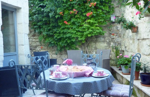 Montsoreau Cottage | Stunning home in the beautiful village of Montsoreau in the Loire Valley. 4 star