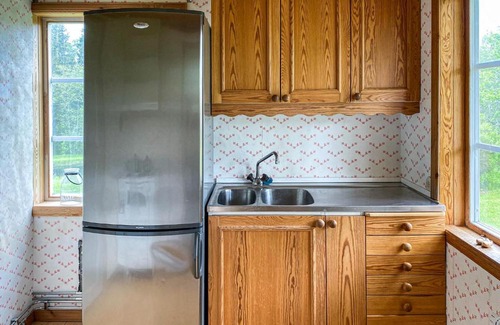 Mansarp House | Stunning Home In Tranhult With Kitchen