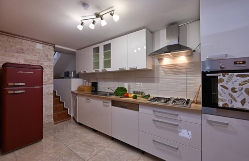 Vinica House | Stunning home in Vinica Breg with sauna