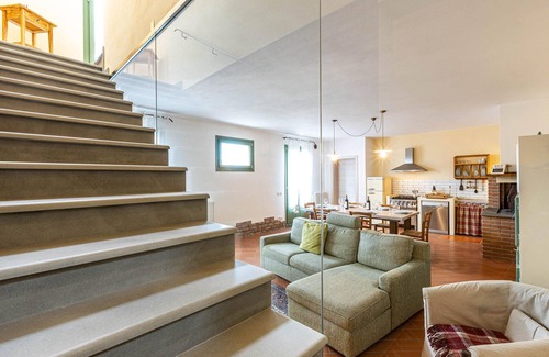 Ponte Buggianese House | Stunning home in Ponte Buggianese