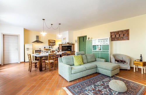 Ponte Buggianese House | Stunning home in Ponte Buggianese