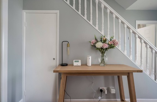 Castlereagh House | Stunning home over looking Belfast City, 11 minutes to City Centre