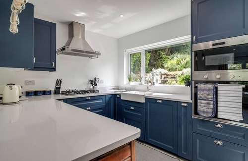 Castlereagh House | Stunning home over looking Belfast City, 11 minutes to City Centre