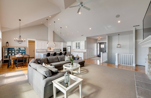 Oakley House | Stunning Home w/Hot Tub ~ 15 Mi to Park City!