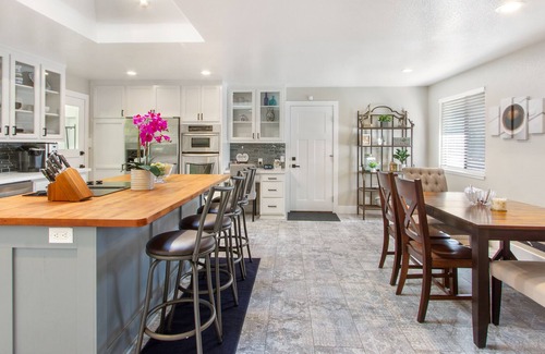 San Rafael House | Stunning Home: w/ Private Hot Tub, Pool & Backyard