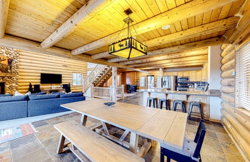 Summit Park House | Stunning home with incredible views, trail access, hot tub & children's items