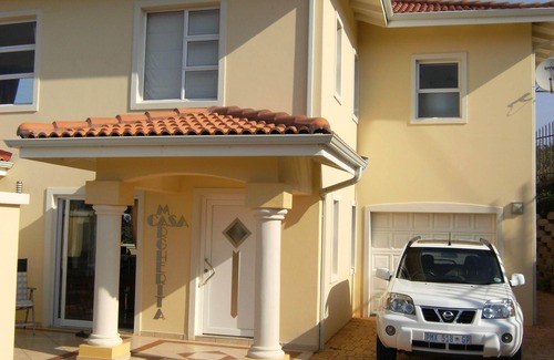 Port Edward House | Stunning home with great ocean views - plus added value.
