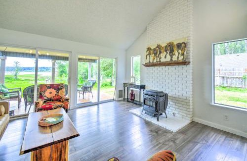 Belfair House | Stunning Hood Canal Getaway with Private Deck!