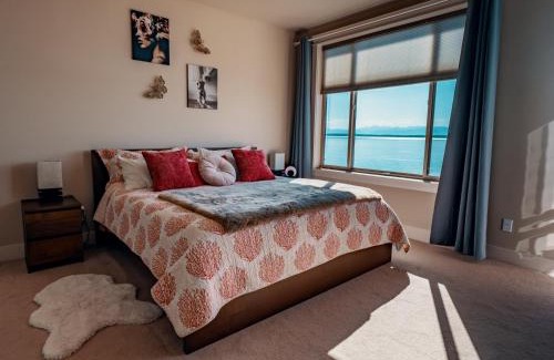 Harbour Pointe Apartment | Stunning House with Views of Puget Sound! Ideal for Family Reunions