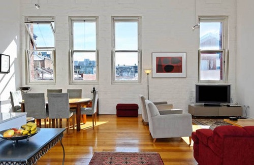 Collingwood Apartment | Stunning Inner city warehouse apartment